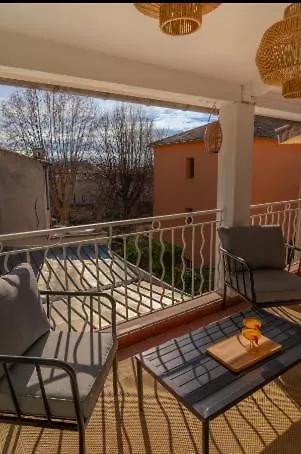 Deux Chambres Avec Terrasse Dans Le Centre Ville D'Aix En Provence Aix-en-Provence Appartement
